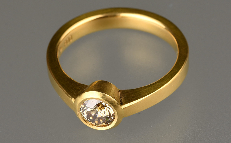 22ct Gold and Diamond ring 1314