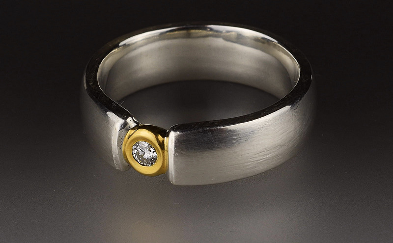 Pure silver, 22ct Gold and Diamond Ring 1901