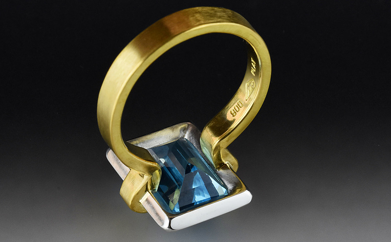 22ct Gold, Platinum and Blue Topaz Ring 3501