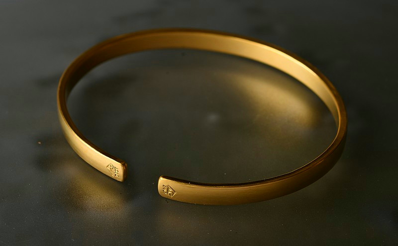 24ct Gold Bracelet 5201